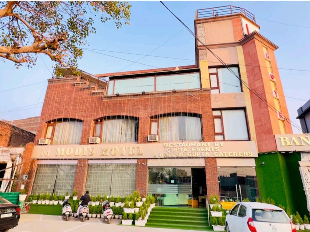 Modi Hotel & Resorts Pinjaur Kültér fotó