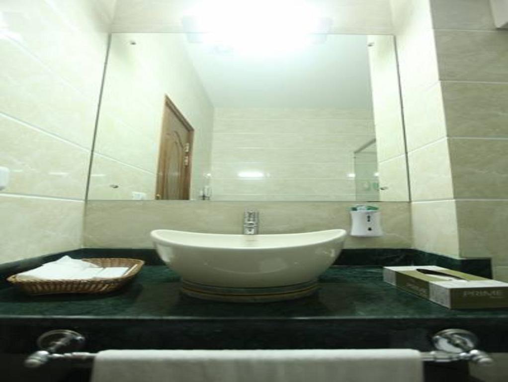Modi Hotel & Resorts Pinjaur Kültér fotó